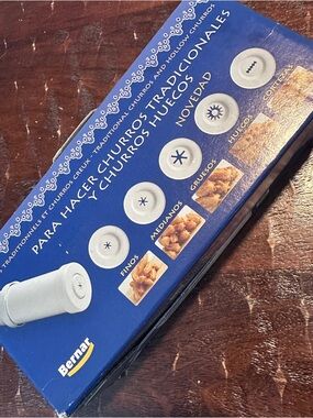 Churro Maker with Nozzle Set – New in Box
